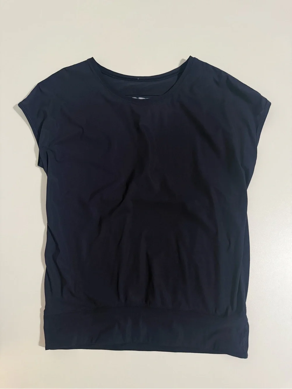 LULULEMON Navy Blue Open Back top Sz. S(4-6)